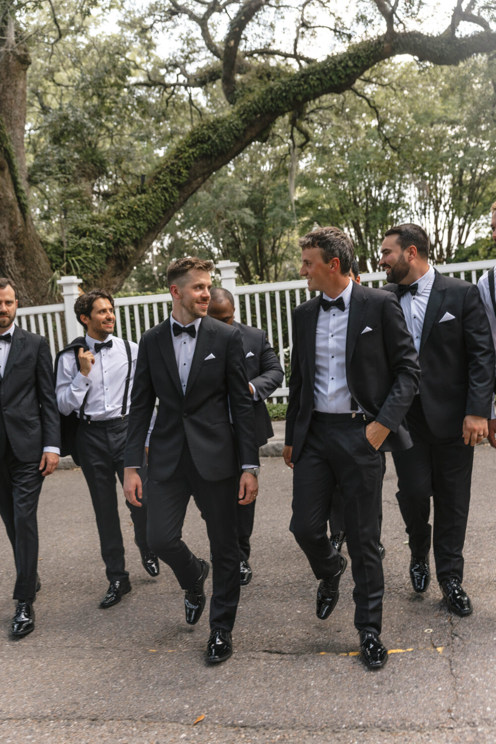 Governor thomas bennett house wedding photos groomsmen